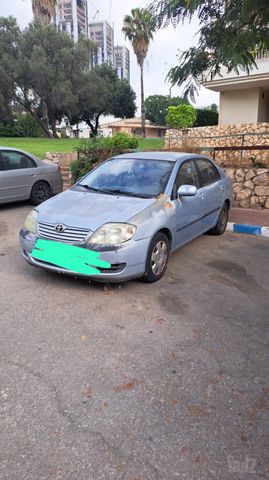 טויוטה קורולה