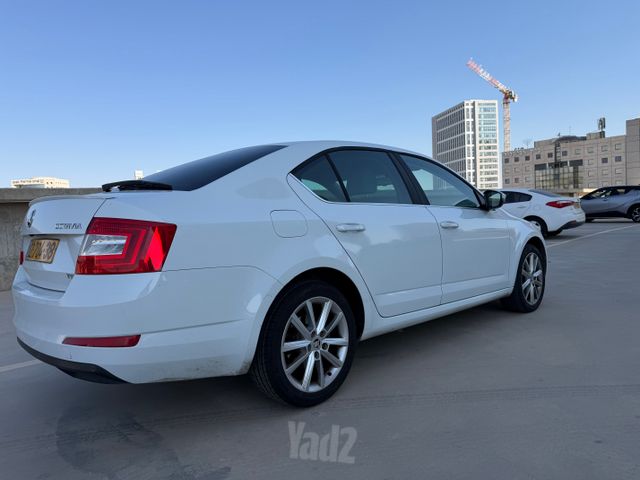 סקודה אוקטביה