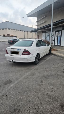מרצדס-בנץ C-class