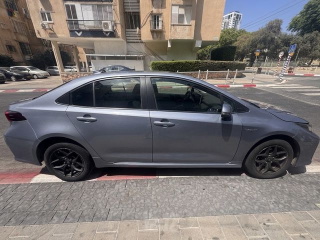 מודעת רכב טויוטה קורולה