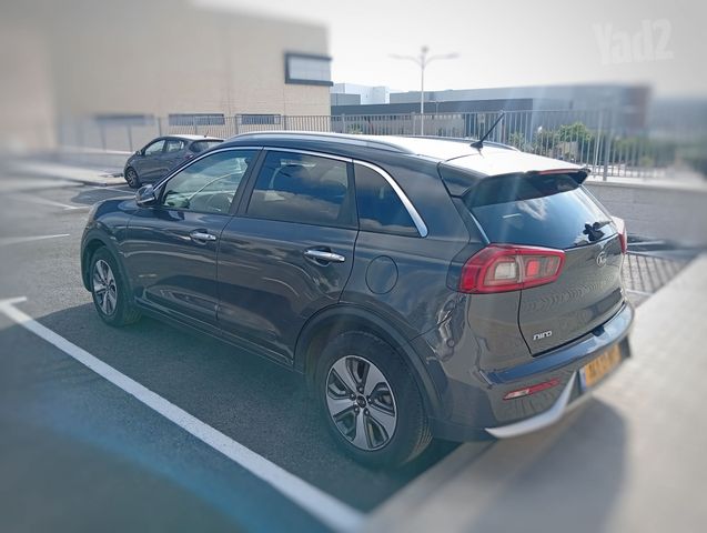 קיה נירו