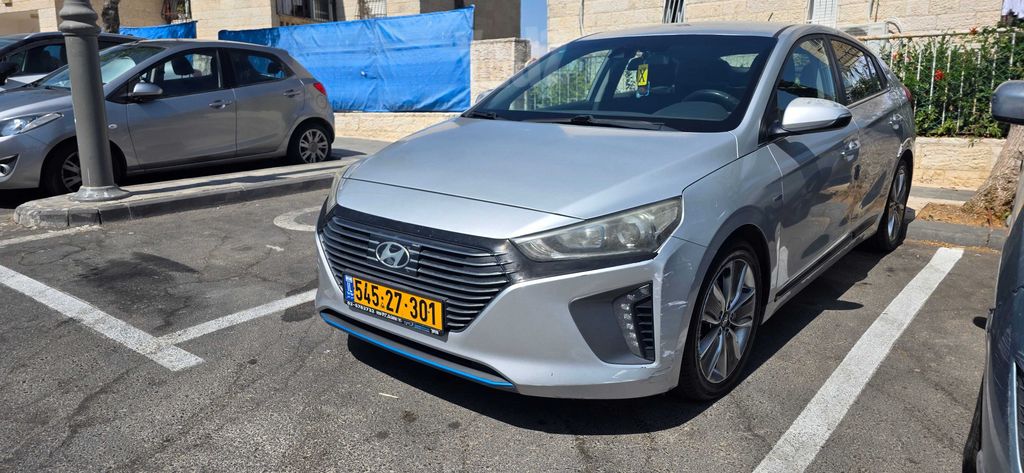יונדאי איוניק