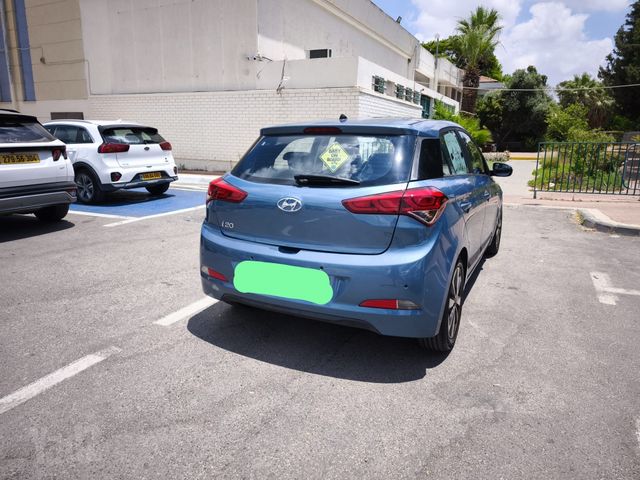 יונדאי i20