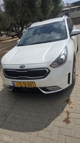 קיה נירו