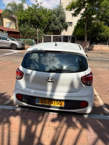 יונדאי i10