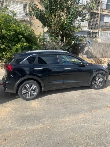 קיה נירו