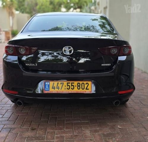 מאזדה 3