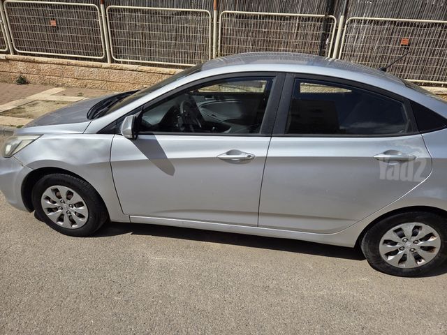 יונדאי אקסנט i25
