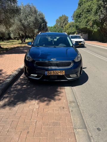 קיה נירו