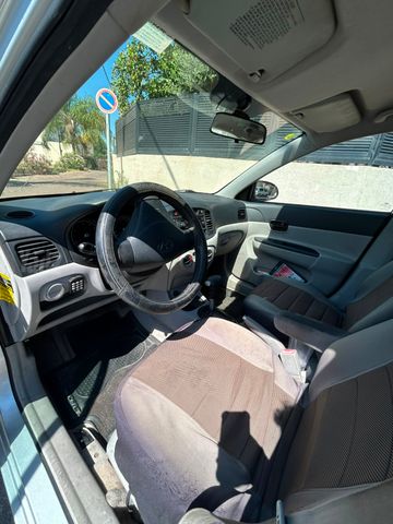 יונדאי אקסנט i25