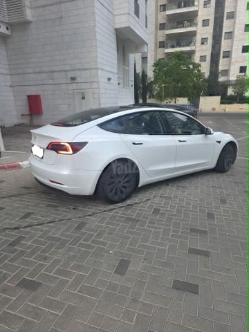 טסלה מודל 3