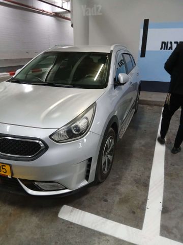 קיה נירו