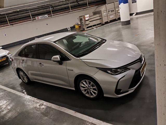 טויוטה קורולה
