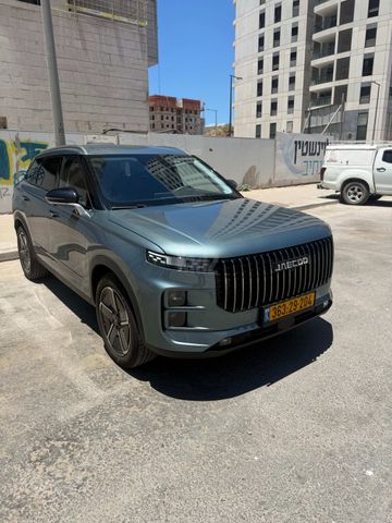 ג'אקו J7