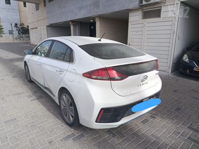 יונדאי איוניק