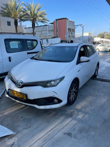 טויוטה אוריס