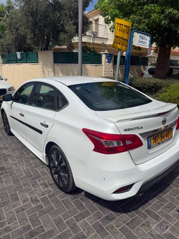 ניסאן סנטרה
