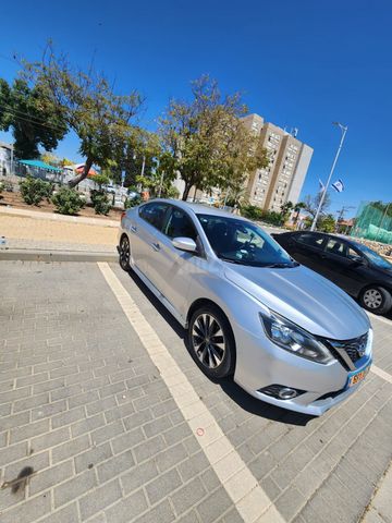 ניסאן סנטרה