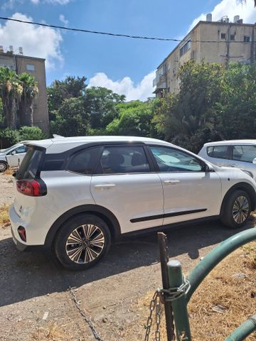 קיה נירו פלוס