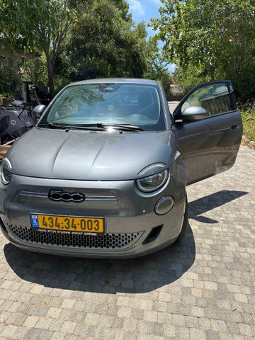 פיאט 500E