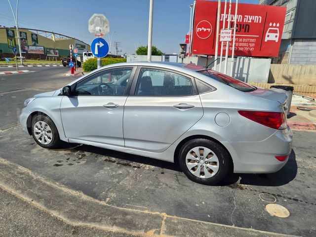 יונדאי אקסנט i25