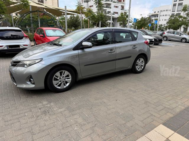 טויוטה אוריס
