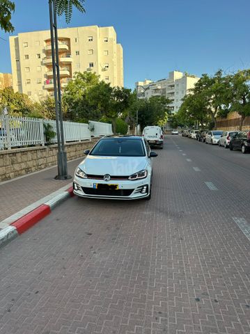 מודעת רכב פולקסווגן גולף