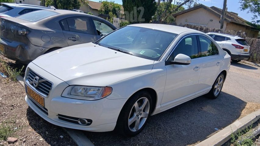 וולוו S80