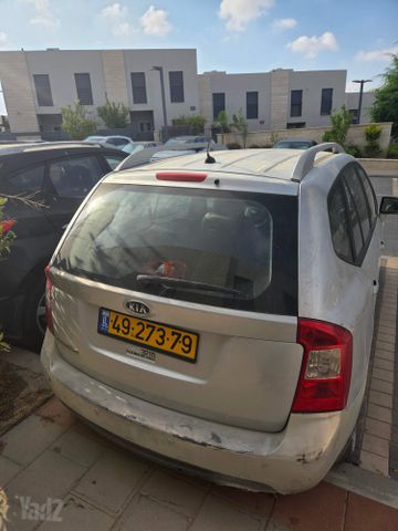 מודעת רכב קיה קארנס