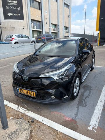 טויוטה C-HR