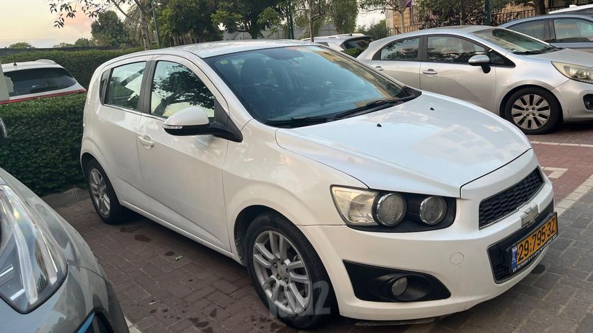 מודעת רכב שברולט סוניק