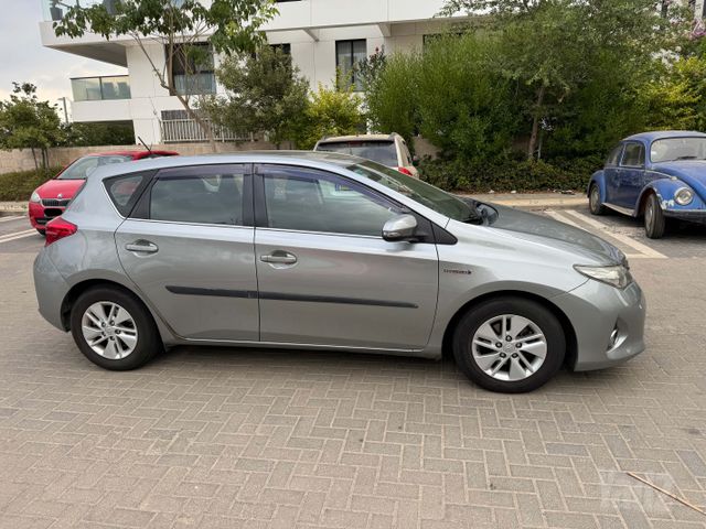 טויוטה אוריס