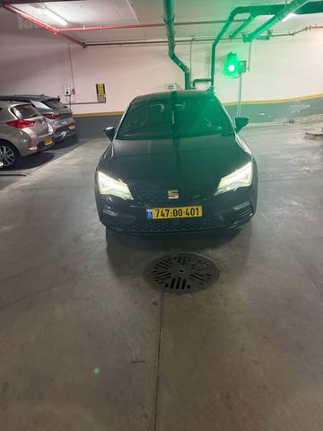 מודעת רכב סיאט לאון