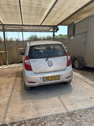 יונדאי i10