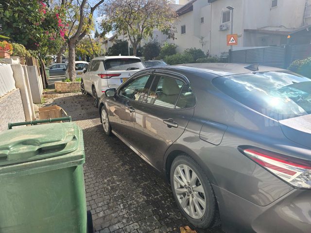 טויוטה קאמרי