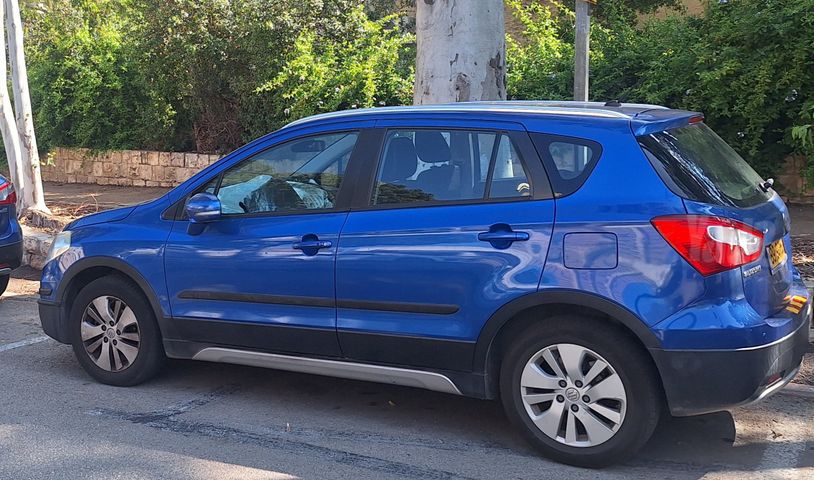 מודעת רכב סוזוקי קרוסאובר