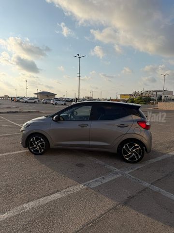יונדאי i10