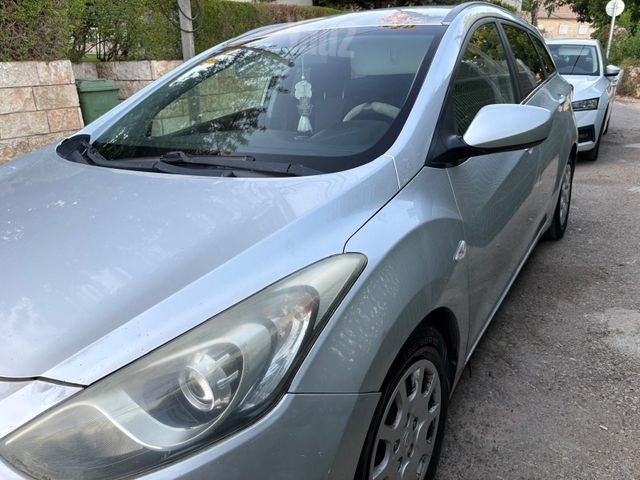 יונדאי i30