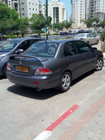 מיצובישי לנסר