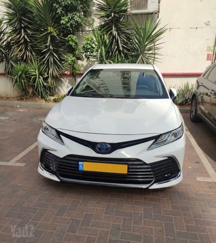 טויוטה קאמרי