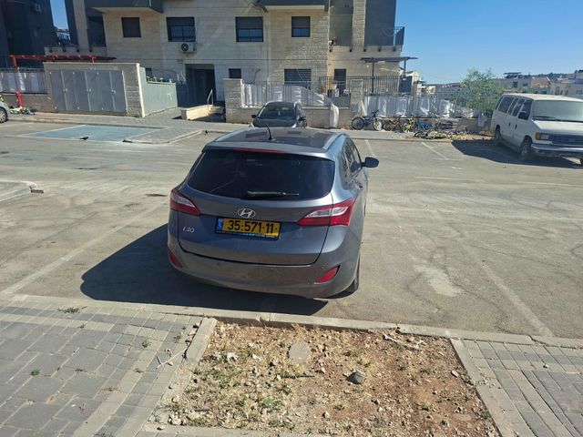 יונדאי i30
