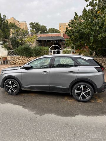 פיג'ו 3008