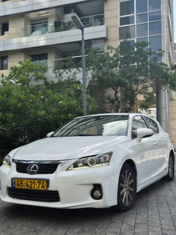 לקסוס CT