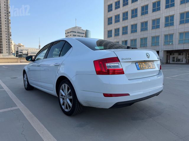 סקודה אוקטביה