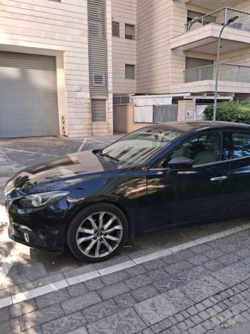 מודעת רכב מאזדה 3