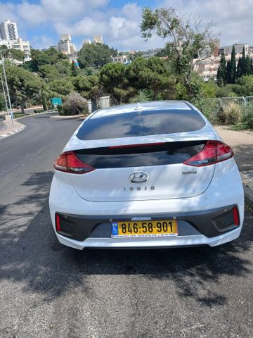 יונדאי איוניק