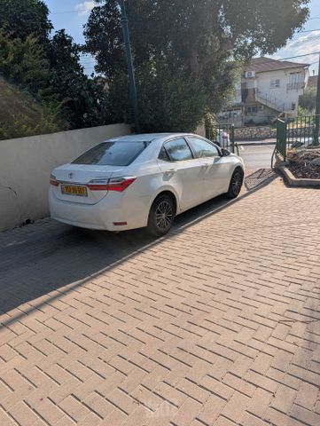 טויוטה קורולה