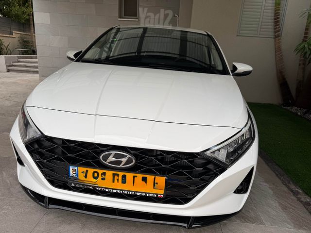 יונדאי i20