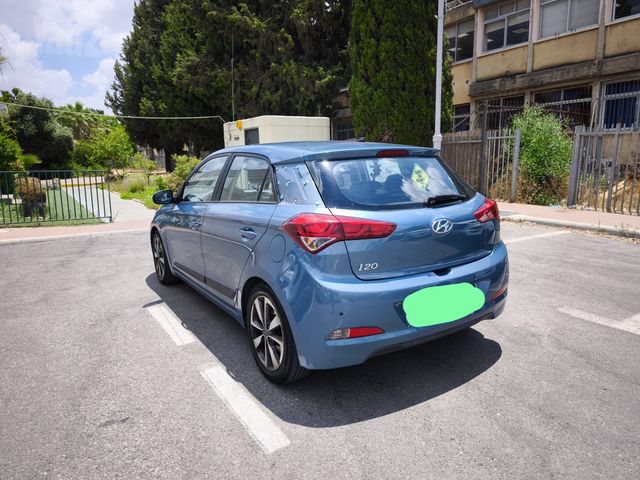 מודעת רכב יונדאי i20
