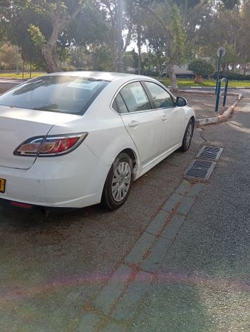 מודעת רכב מאזדה 6